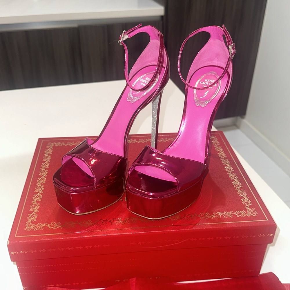 🩷New Metallic Rene heels🩷 - Picture 2 of 8